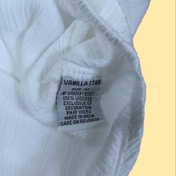 Women's Vanilla Star White Faux Wrap Bee Top, Size Medium - Picture 7 of 7